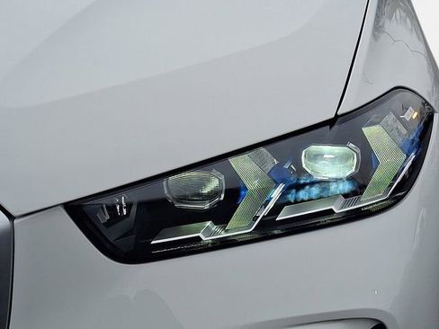 Certified 2024 BMW X5 xDrive40i w/ Premium Package image 9