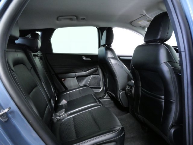 Certified 2025 Ford Escape Platinum AWD/4WD image 12