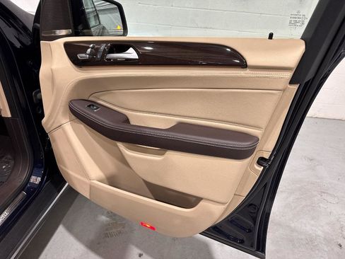 Used 2017 Mercedes-Benz GLE 350 4MATIC image 52