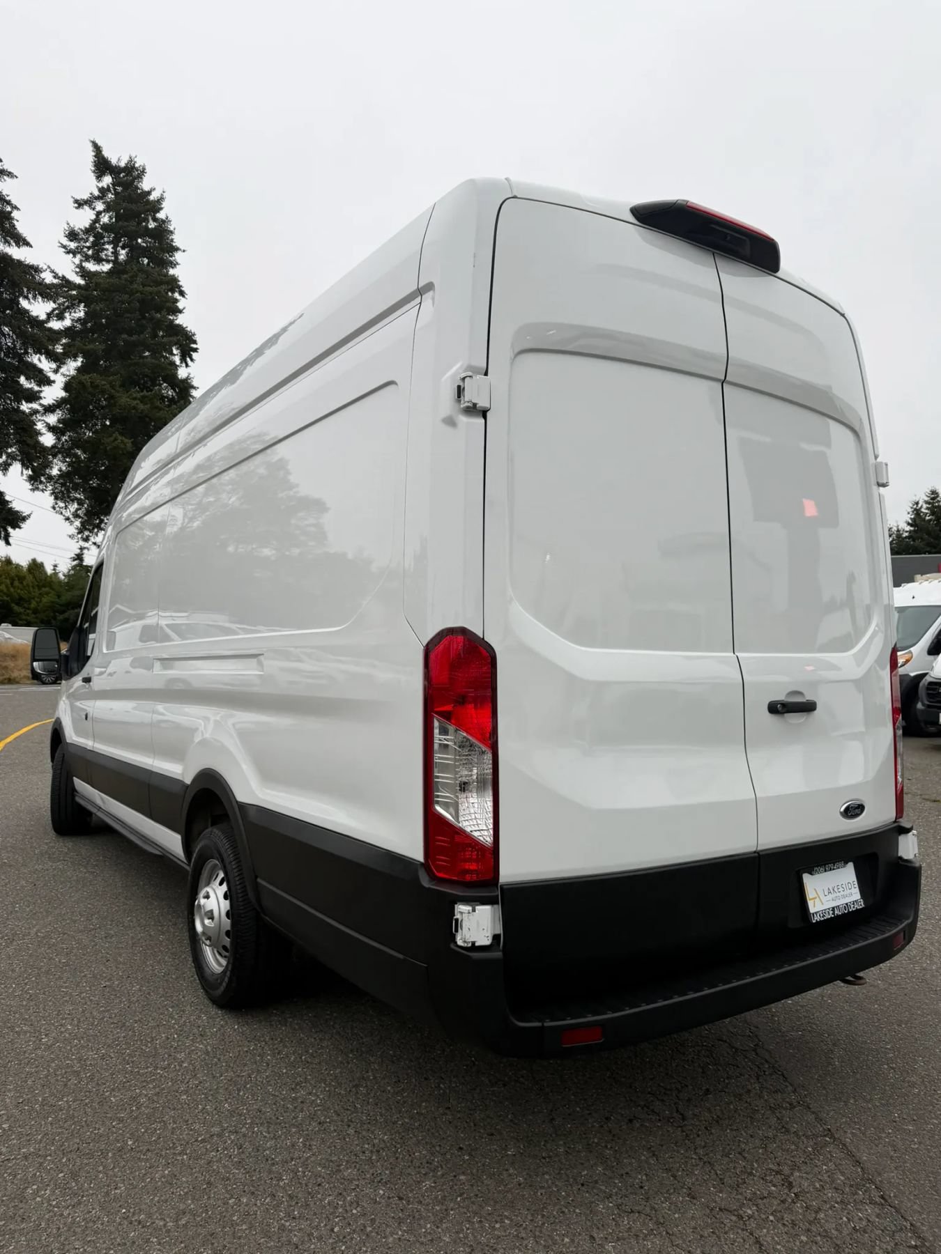 Used 2022 Ford Transit 250 148 High Roof Extended AWD image 8