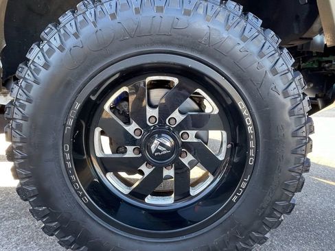 Used 2015 Ford F250 Platinum w/ FX4 Off-Road Package image 14