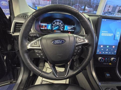 Used 2022 Ford Edge SEL w/ Convenience Package image 14