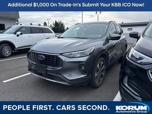 Certified 2024 Ford Escape Platinum image 1