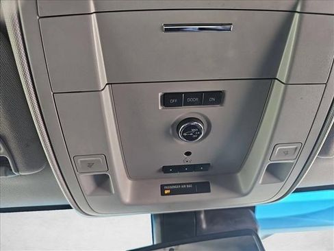 Used 2019 Chevrolet Suburban LT image 17