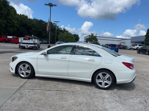 Used 2018 Mercedes-Benz CLA 250 4MATIC image 6