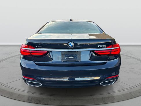 Used 2018 BMW 750i xDrive AWD/4WD image 4