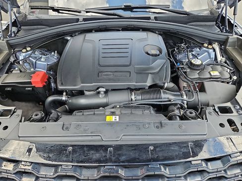 Used 2019 Land Rover Range Rover Velar R-Dynamic SE AWD/4WD image 30