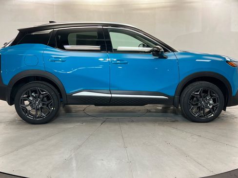 New 2026 Nissan Kicks SR FWD image 6