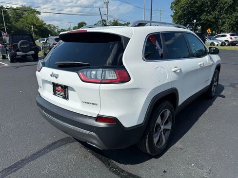 Used 2019 Jeep Cherokee Limited image 7