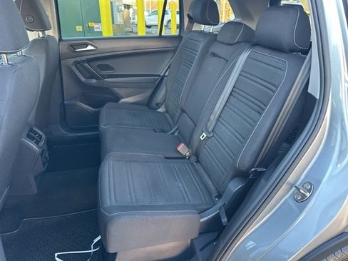Used 2022 Volkswagen Tiguan S image 45