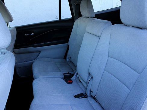 Used 2018 Honda Pilot LX image 15