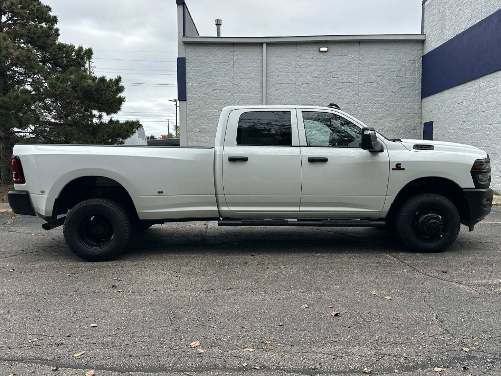 New 2026 RAM 3500 Tradesman AWD/4WD image 2