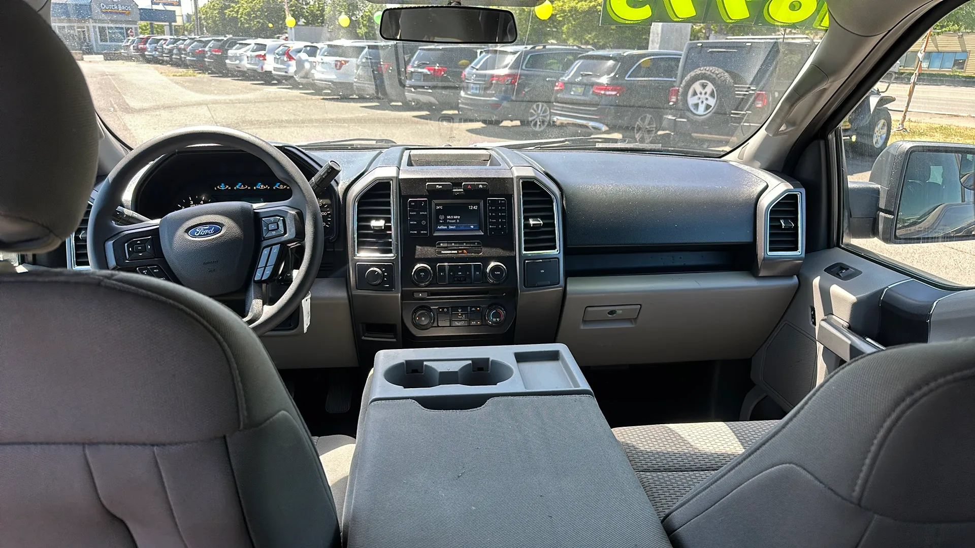 Used 2017 Ford F150 XLT AWD/4WD image 9