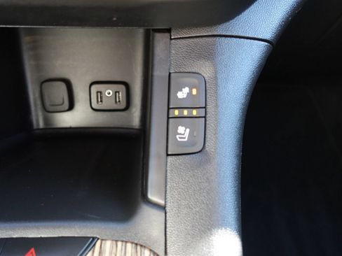 Used 2019 GMC Acadia Denali w/ Technology Package FWD image 46