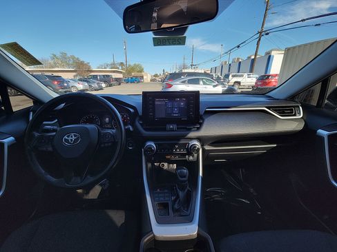 Used 2021 Toyota RAV4 XLE image 25