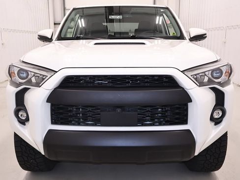 Used 2023 Toyota 4Runner TRD Off-Road Premium w/ Off Road Premium Plus Package AWD/4WD image 5