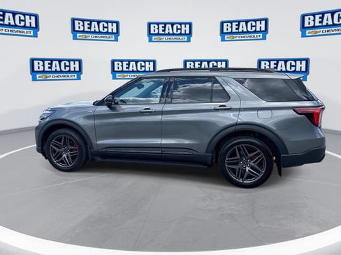 Used 2025 Ford Explorer ST-Line w/ Premium Package AWD/4WD image 5