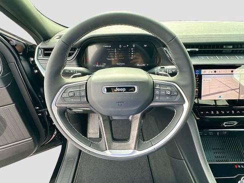 New 2026 Jeep Grand Cherokee Altitude RWD image 7