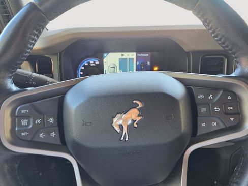 Used 2021 Ford Bronco Big Bend image 14