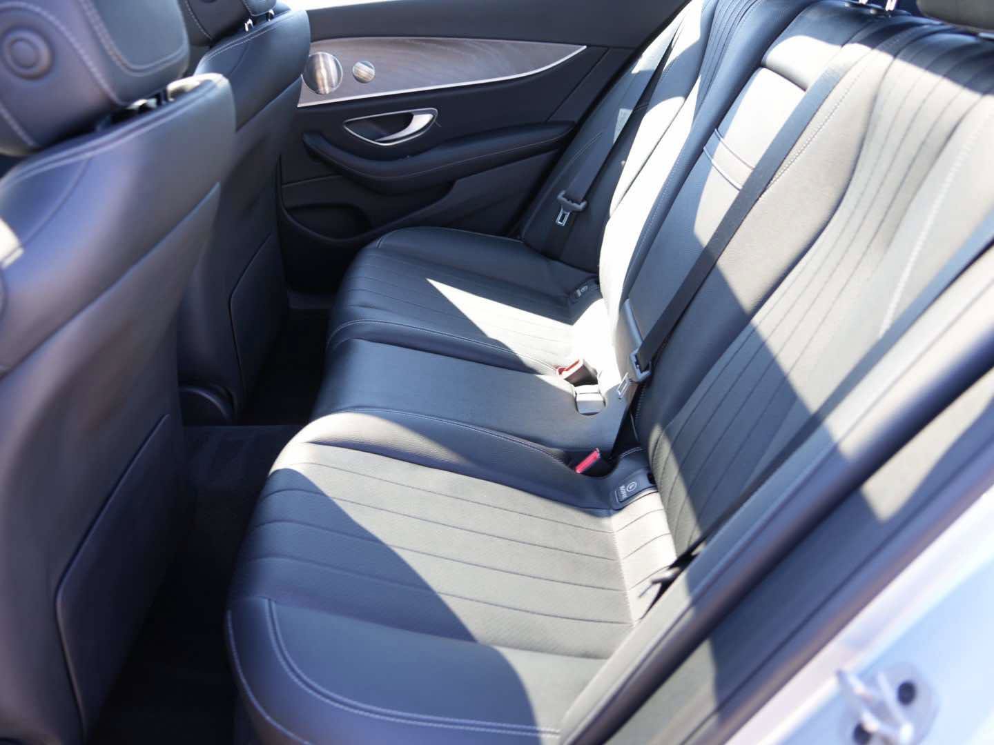 Used 2021 Mercedes-Benz E 350 Sedan image 12