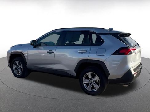 Used 2025 Toyota RAV4 XLE image 16
