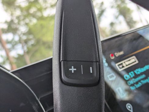 Used 2025 Chevrolet Silverado 3500 High Country w/ Technology Package image 17