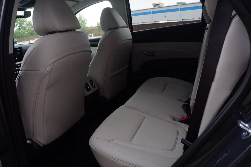 New 2026 Hyundai Tucson SEL FWD image 19