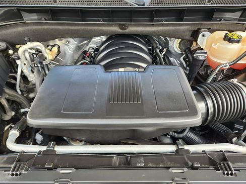 Used 2023 Cadillac Escalade ESV Sport w/ LPO, ONYX Package image 31