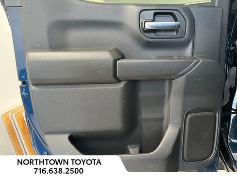 Used 2023 Chevrolet Silverado 1500 Custom Trail Boss w/ LPO, Dark Essentials Package image 16