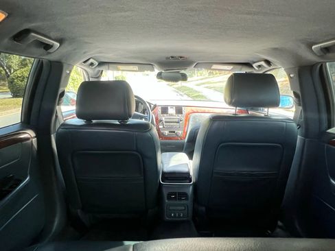 Used 2006 Cadillac DTS image 41