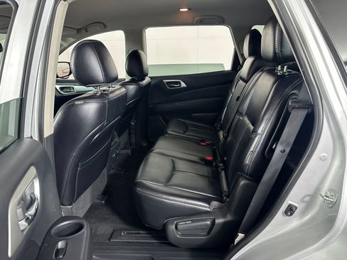 Used 2020 Nissan Pathfinder SL AWD/4WD image 20