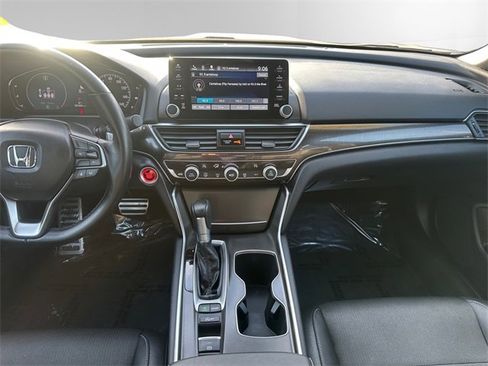 Used 2022 Honda Accord Sport image 11