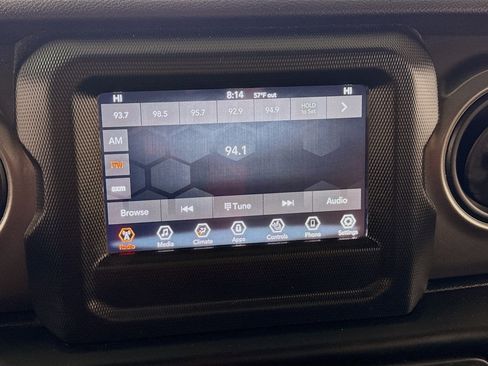 Used 2022 Jeep Wrangler Unlimited Sport image 16