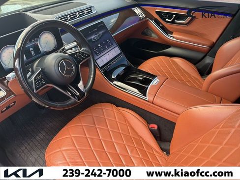 Used 2021 Mercedes-Benz S 580 4MATIC Sedan image 3