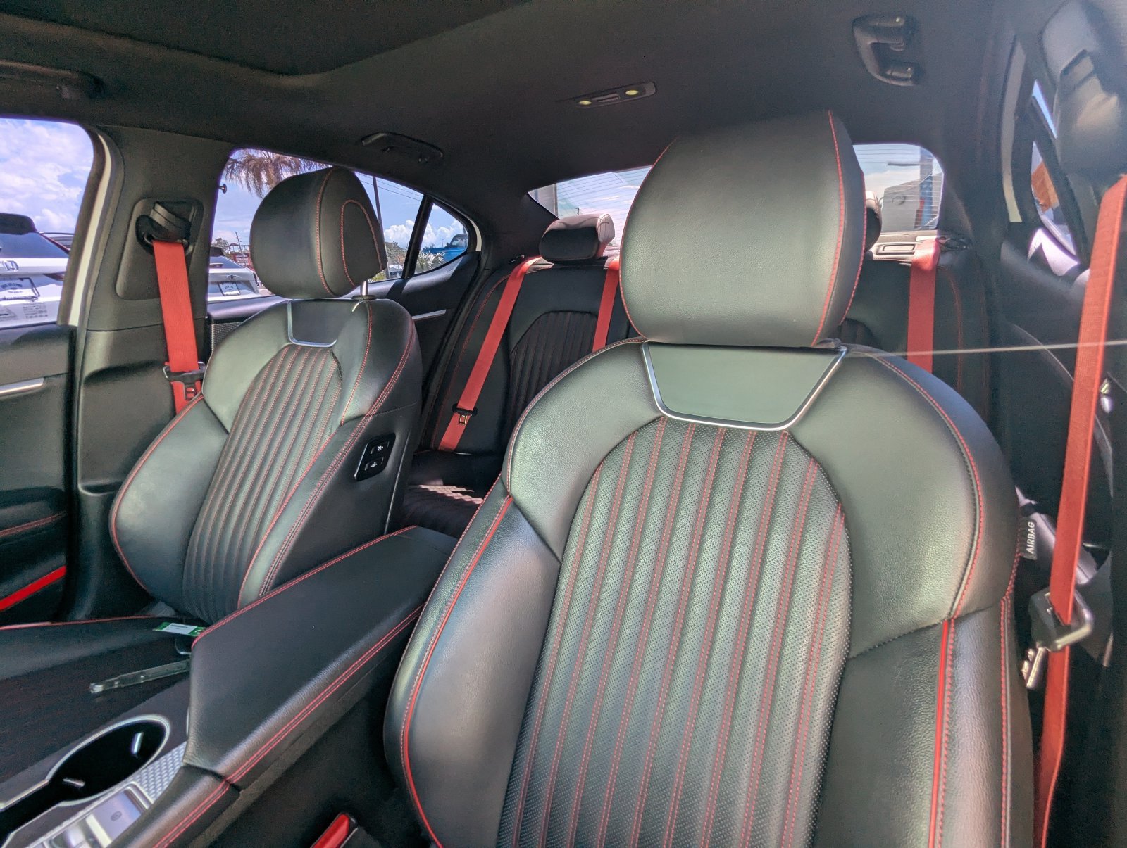 Used 2023 Genesis G70 2.0T w/ Sport Prestige Package RWD image 26
