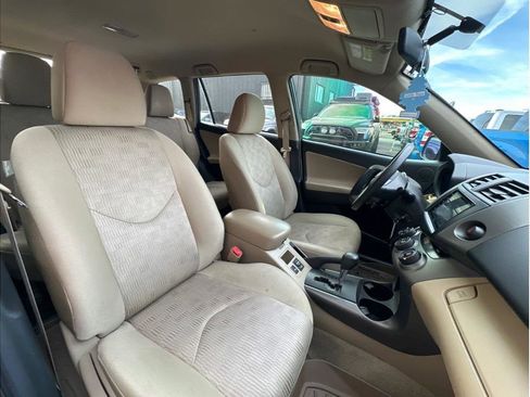 Used 2011 Toyota RAV4 AWD image 4