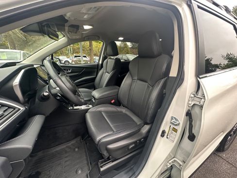 Used 2023 Subaru Ascent Limited image 33