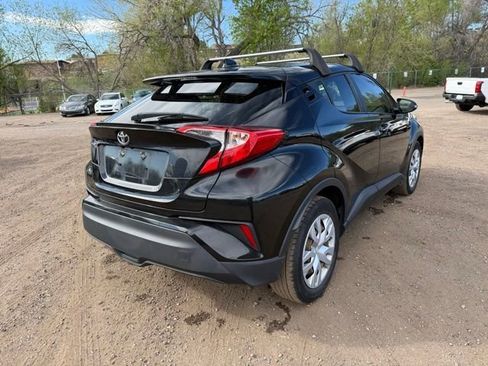 Used 2020 Toyota C-HR LE image 6
