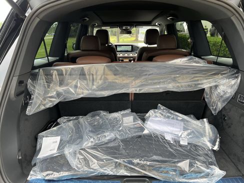 Certified 2026 Mercedes-Benz GLS 450 4MATIC image 35