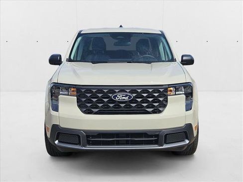 New 2025 Ford Maverick XLT image 5