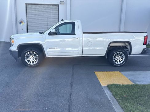 Used 2014 GMC Sierra 1500 SLE w/ Suspension Package, Off-Road image 8