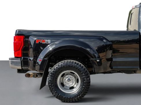 Used 2022 Ford F350 Lariat w/ Lariat Ultimate Package AWD/4WD image 6