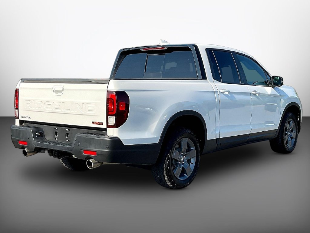 Used 2025 Honda Ridgeline TrailSport image 6