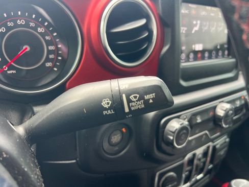 Used 2020 Jeep Gladiator Rubicon AWD/4WD image 22