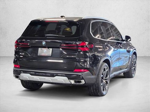 New 2026 BMW X5 xDrive40i w/ Climate Comfort Package image 5