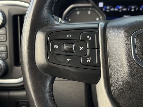 Used 2022 GMC Sierra 3500 Denali w/ Denali Ultimate Package image 17