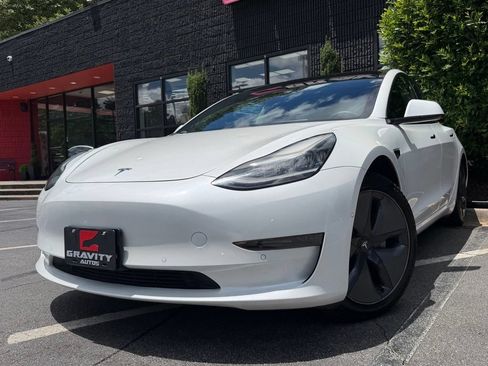 Used 2020 Tesla Model 3 Standard Range Plus RWD image 2
