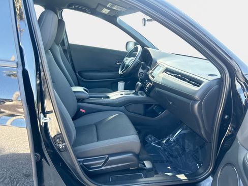 Used 2019 Honda HR-V Sport image 14