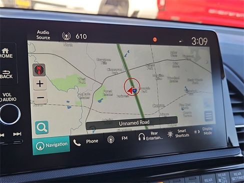 Used 2025 Honda Odyssey Elite image 2