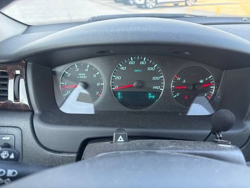 Used 2014 Chevrolet Impala LT w/ LT Sunroof Package FWD image 11